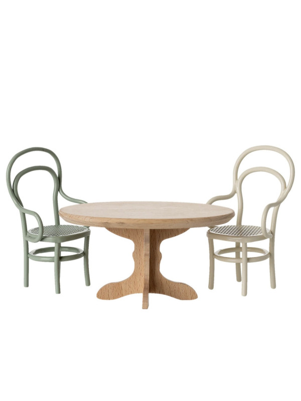 MESITA DE COMEDOR OVAL DE MADERA PARA RATONCITOS, MAILEG