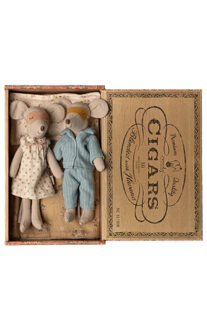 MAMÁ Y PAPÁ RATÓN EN CAJA DE CIGARROS, MAILEG